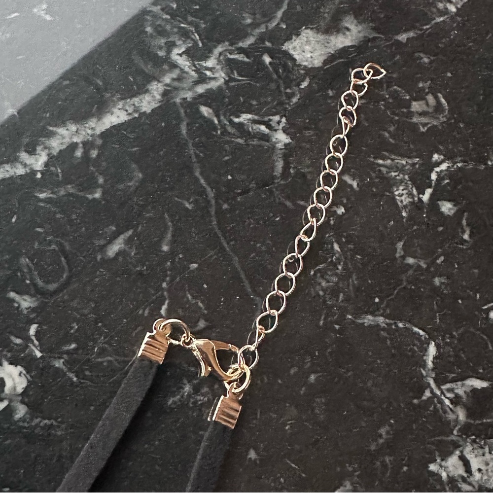 BLAZE CHOKER NECKLACE - Picture 4 of 6